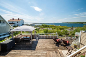 Large and cozy accommodation on Donso with ocean view, Donsö